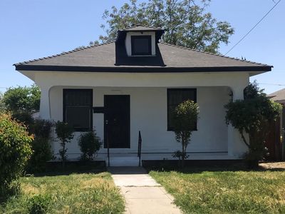 528 W 7th St, Merced, CA, 95341