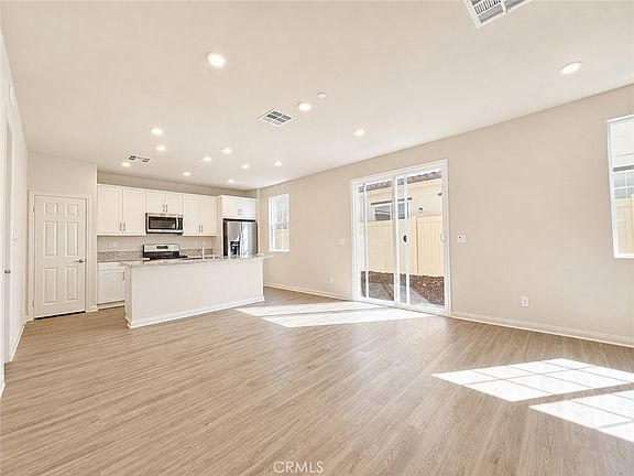 4th image of 26835 James Dr
