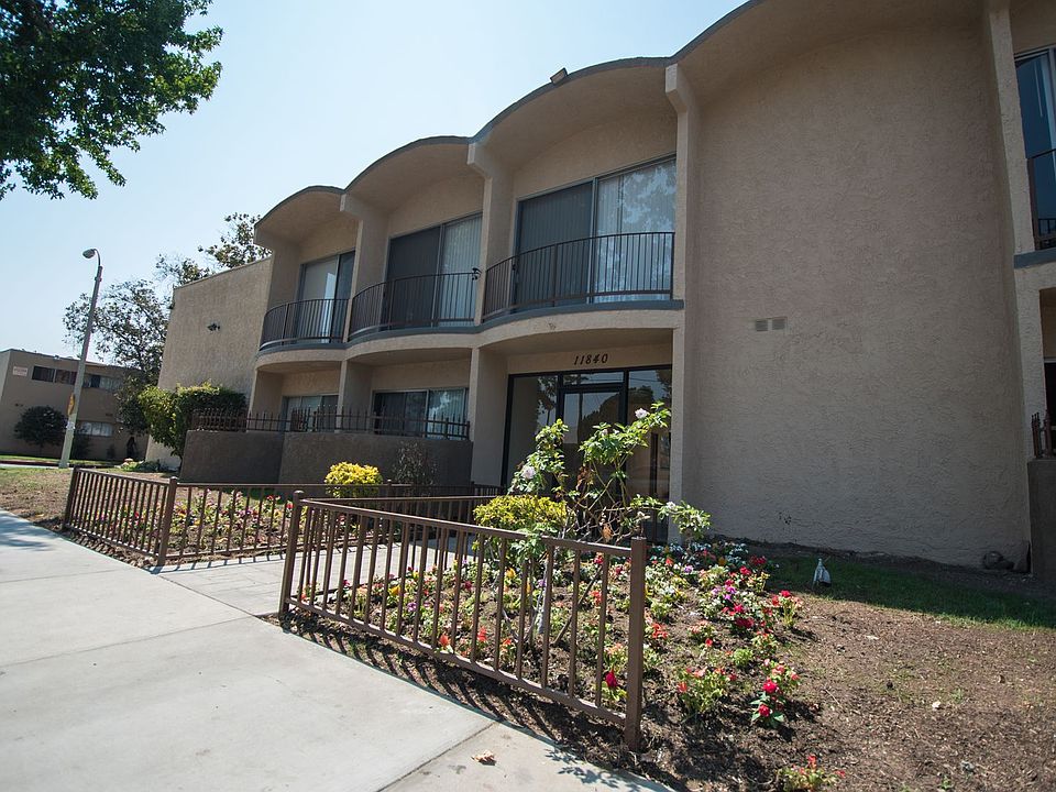 1st image of 11840 Kittridge St APT 7