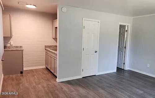 2645 W Morten Ave Photo 1
