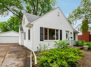712 N Ontario St, De Pere, WI 54115