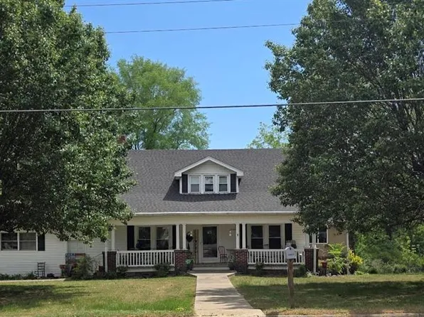 1218 E Meadow Rd, Eden, NC 27288