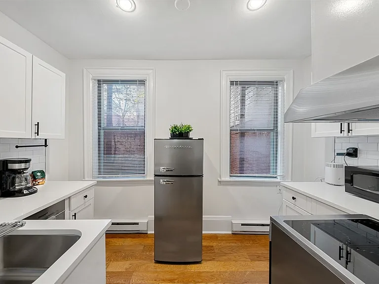 102 Revere St #1A — Photo 9