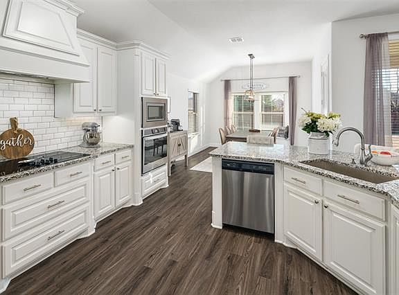 4th image of 3522 Sequoia Ln