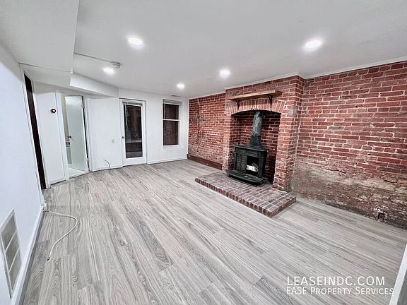2nd image of 1007 New Hampshire Ave NW #1