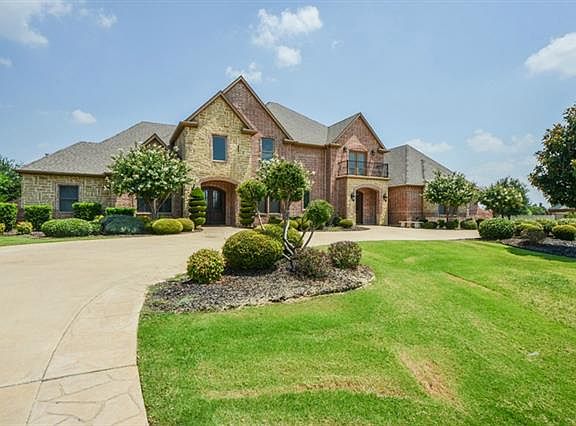 3rd image of 4548 Mahogany Ln