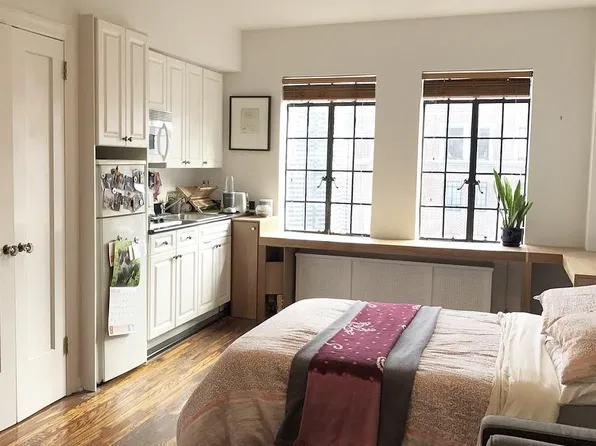 45 Tudor City Place image 1 of 23