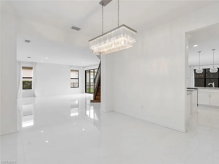 10008 Chesapeake Bay Dr — Photo 10