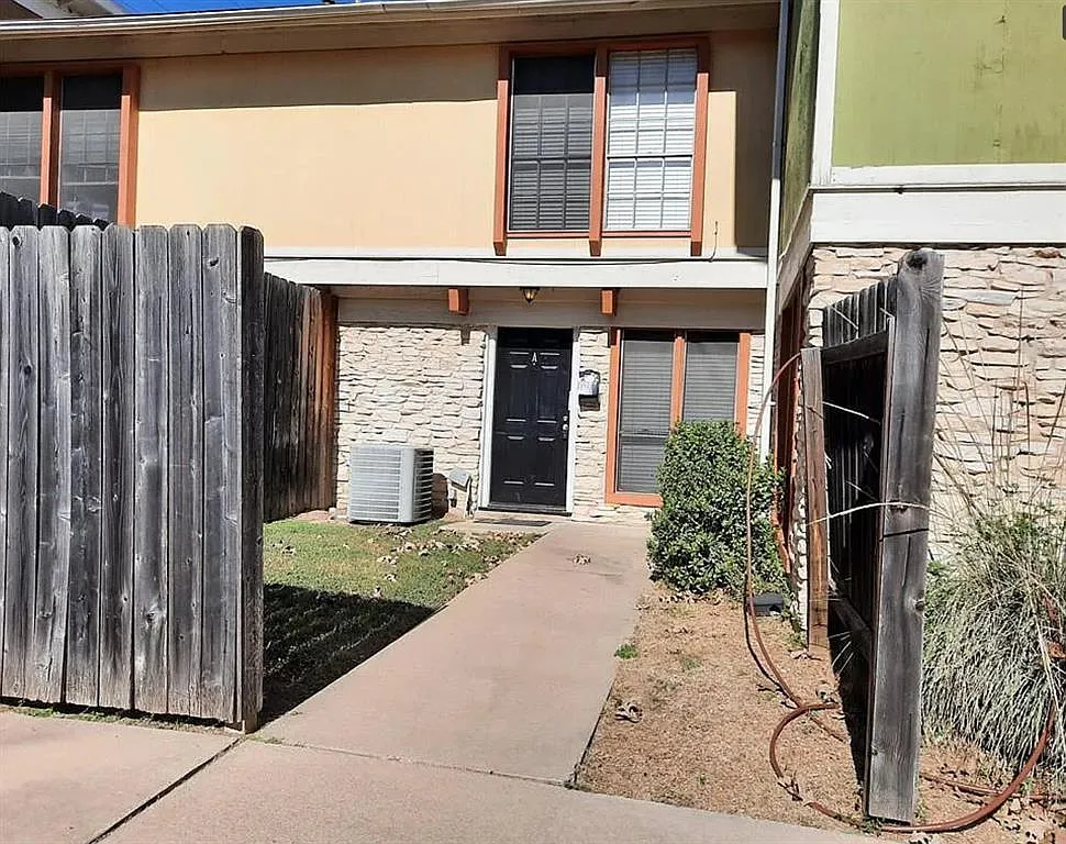 2 bed, 1375 sqft, $1,495 — Photo 3