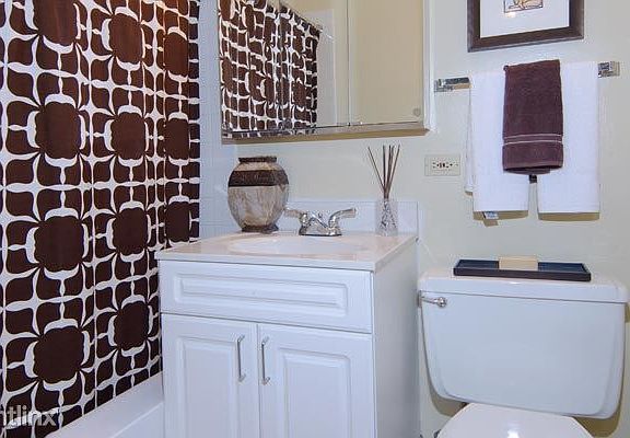 apartmentbathroom