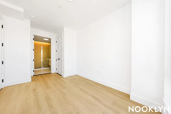 Rented by Nooklyn NYC LLC | media 32