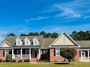 303 E Island View Dr, Hampstead, NC 28443