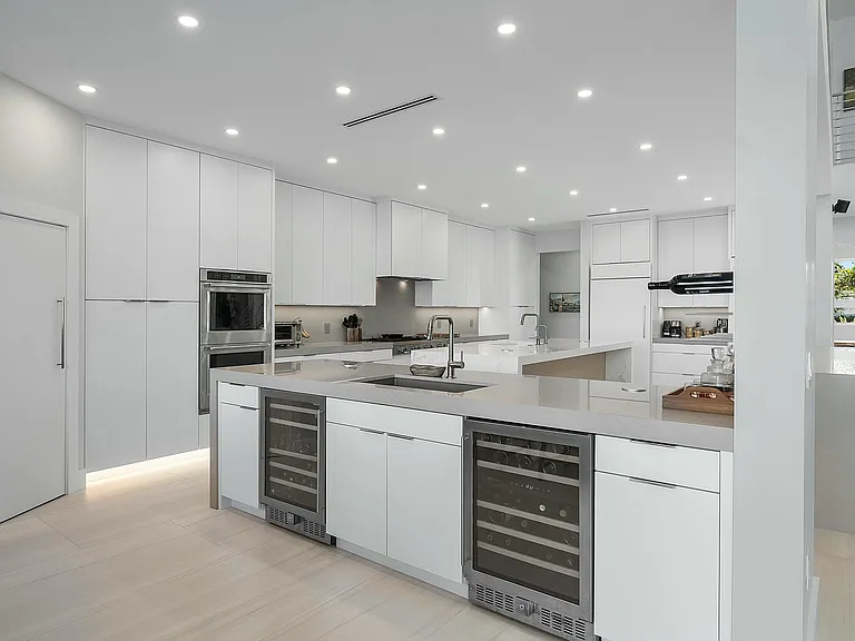 6879 SE South Marina Way — Photo 10