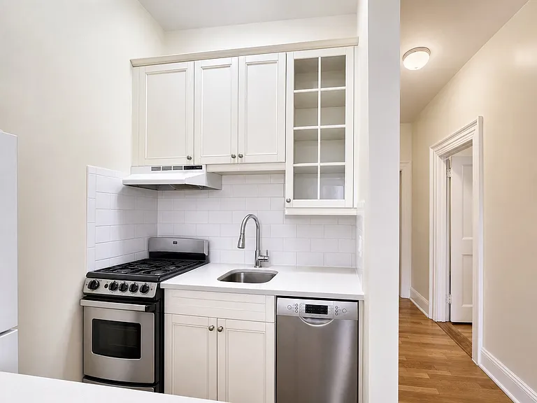 244 Beacon St #3C — Photo 11