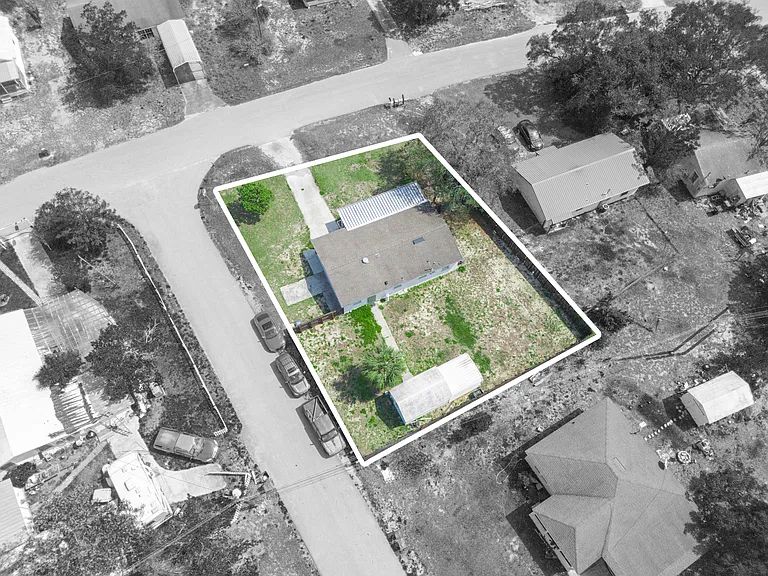 218 Piney Ave — Photo 14
