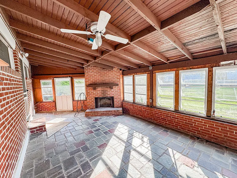 425 Marianna Dr — Photo 14