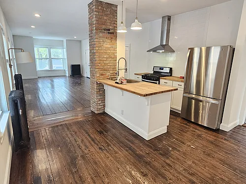 110 Tobey St #1 Photo 1