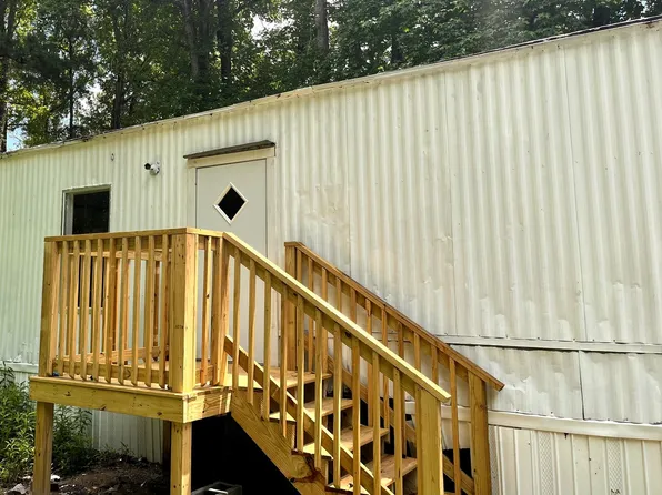 700 Ashley Ct, Clanton, AL 35045