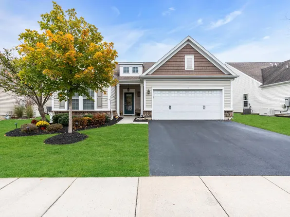 31 W Da Vinci Way, Farmingdale, NJ 07727