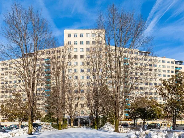 10201 Grosvenor Pl APT 204, Rockville, MD 20852