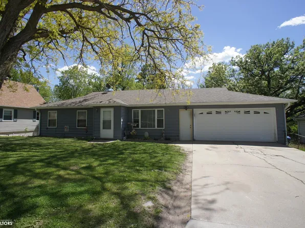 612 Lincoln Dr, Webster City, IA 50595