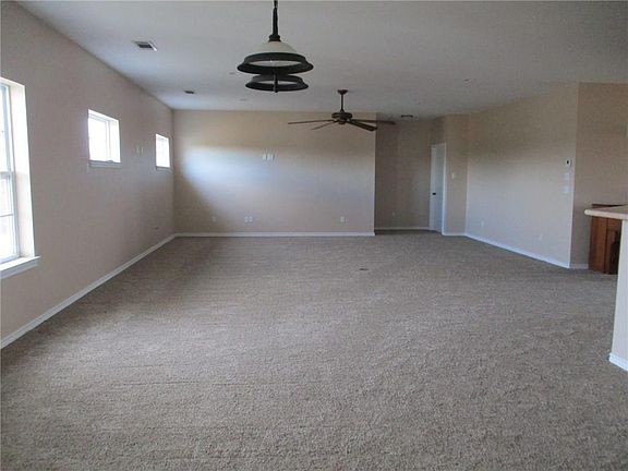 4th image of 2488 Fm 1569