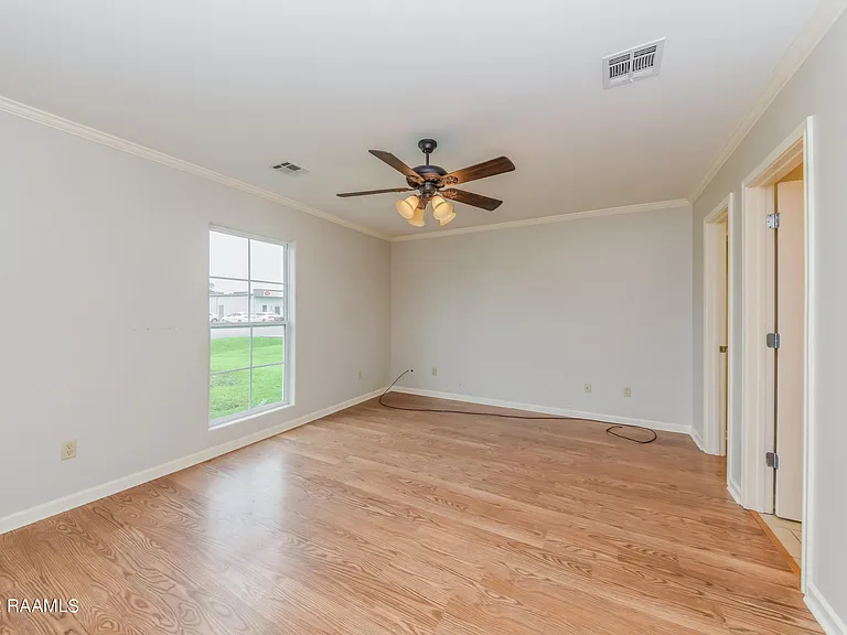 1029A Gary Dr — Photo 5