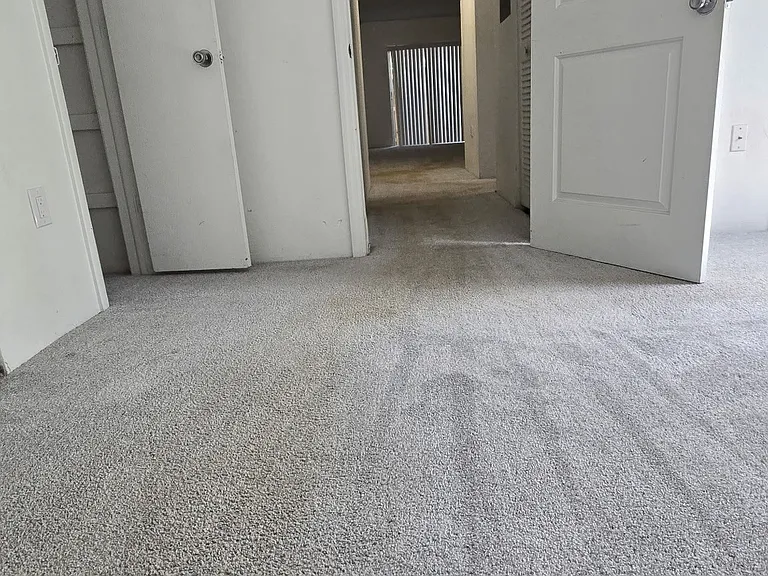 1917 Maravilla Ave #33 — Photo 17