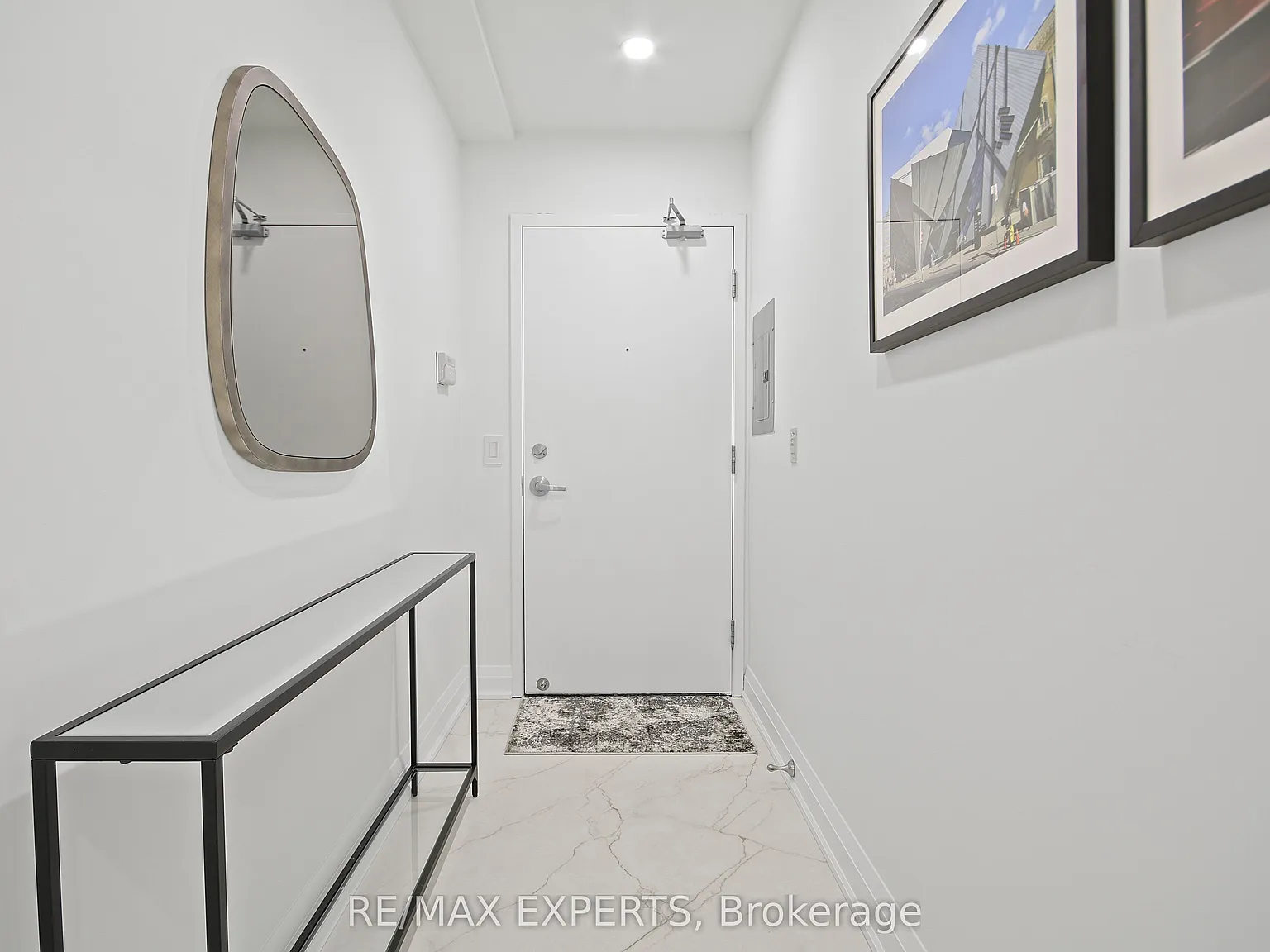 Water Club Condos — Photo 4