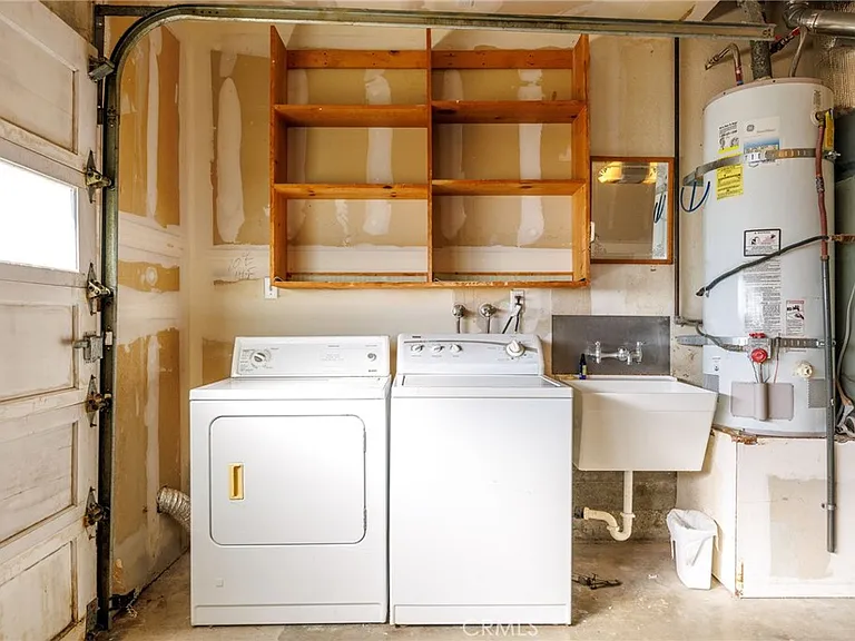 2091 Circle Dr — Photo 19