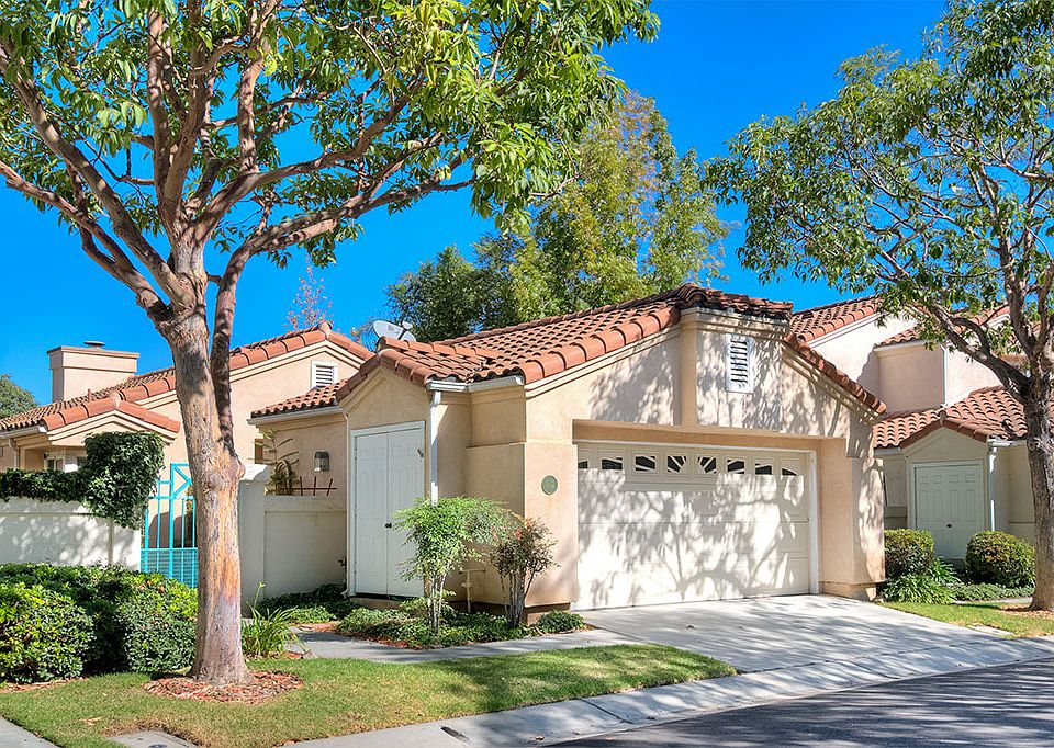 1st image of 842 Vista Arriago