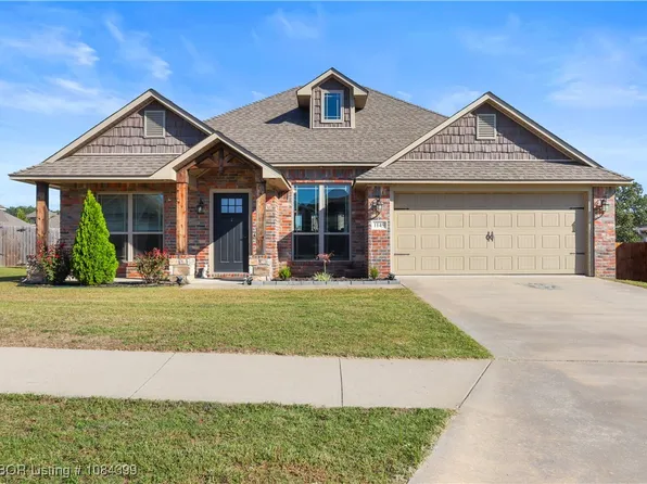 1145 Basin Dr, Van Buren, AR 72956