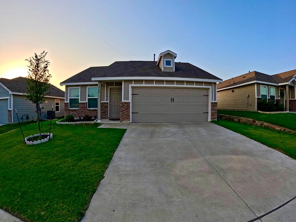 1st image of 2708 Starwater Dr