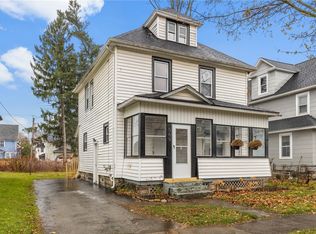 569 Sawyer St, Rochester, NY 14619