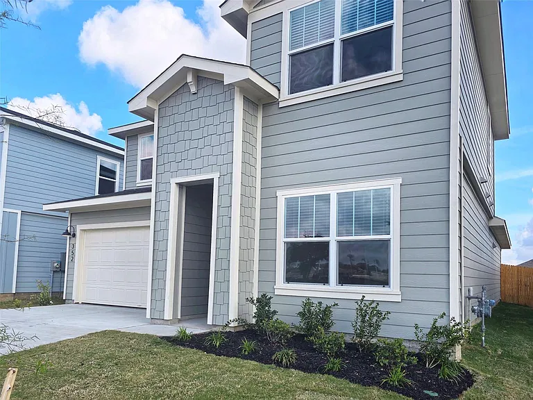 352 San Juan Trl — Photo 2