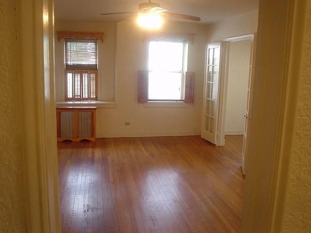 1st image of 208 N Kensico Ave