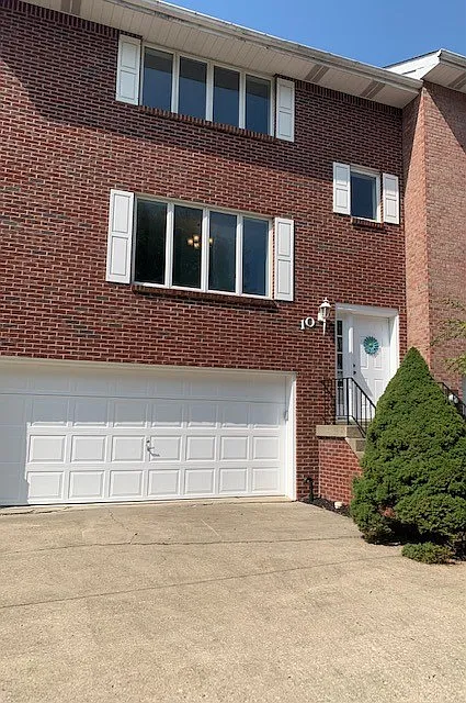 10 Manorfield Cir photo 1
