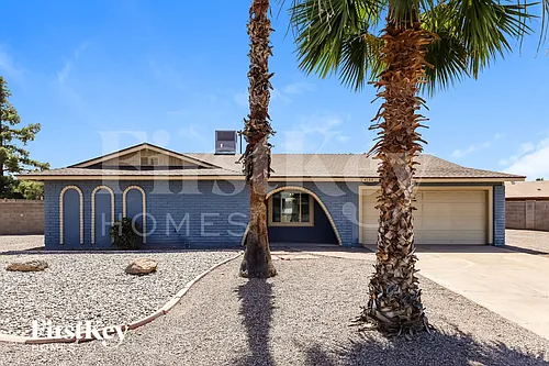 4149 W Shangri La Rd Photo 1