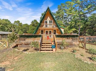 96 Persimmon Dr, Hartwell, GA 30643