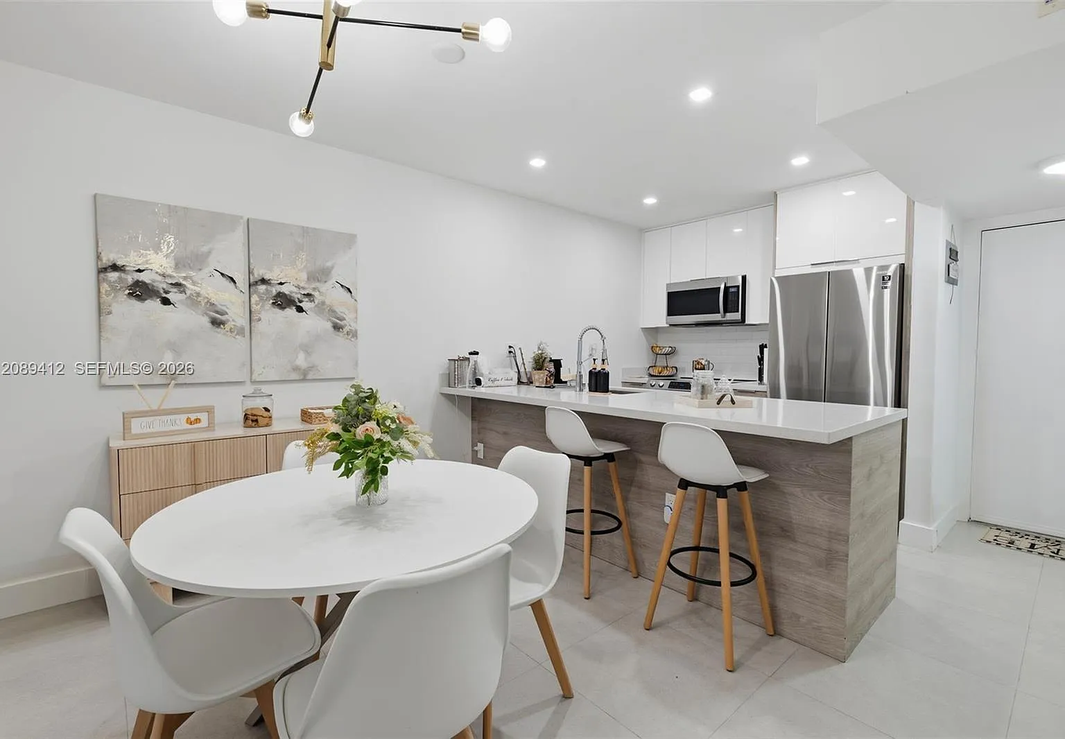 Inwood Condo — Photo 3