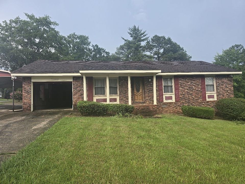 1st image of 301 Camellia Cir
