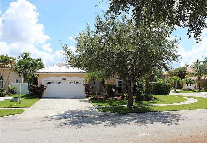 1st image of 1151 NW 185th Ter