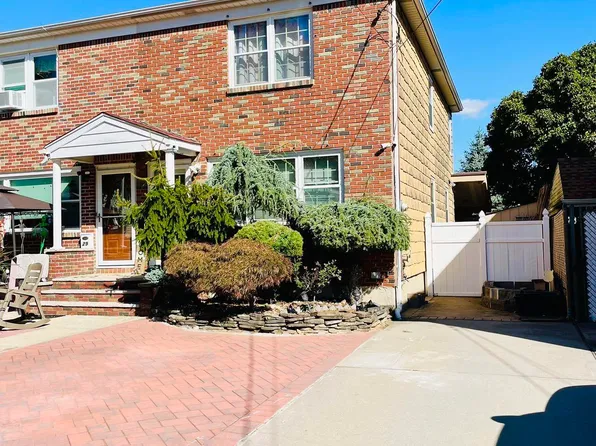 27 Hitchcock Ave, Staten Island, NY 10306