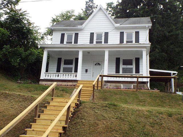 1st image of 214 S Logan Blvd