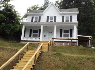 214 S Logan Blvd, Burnham, PA 17009
