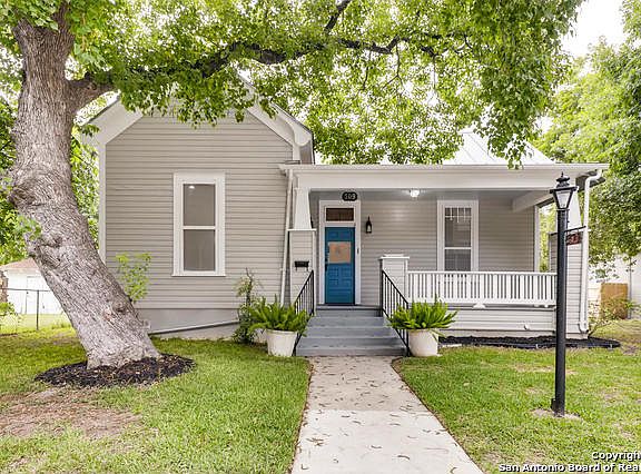 2nd image of 309 Devine St