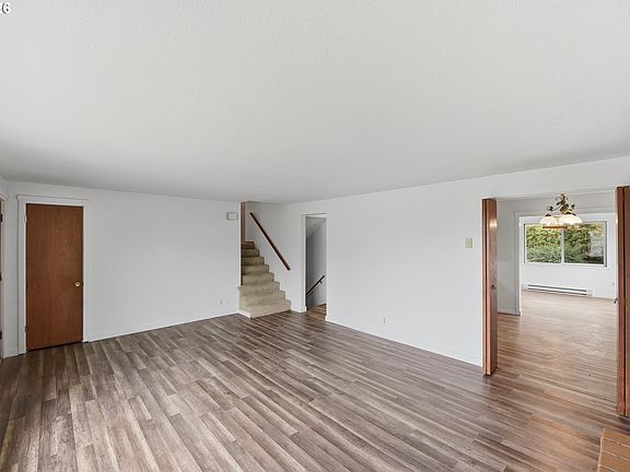 4th image of 2350 High St