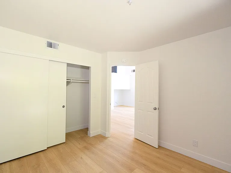 805 Moby Dick Ln — Photo 31