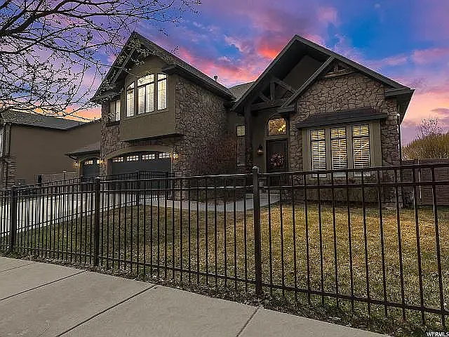 N Colonial Dr, Cedar Hills — Photo 2