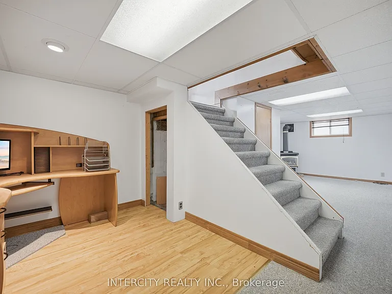1A Sophia St — Photo 15